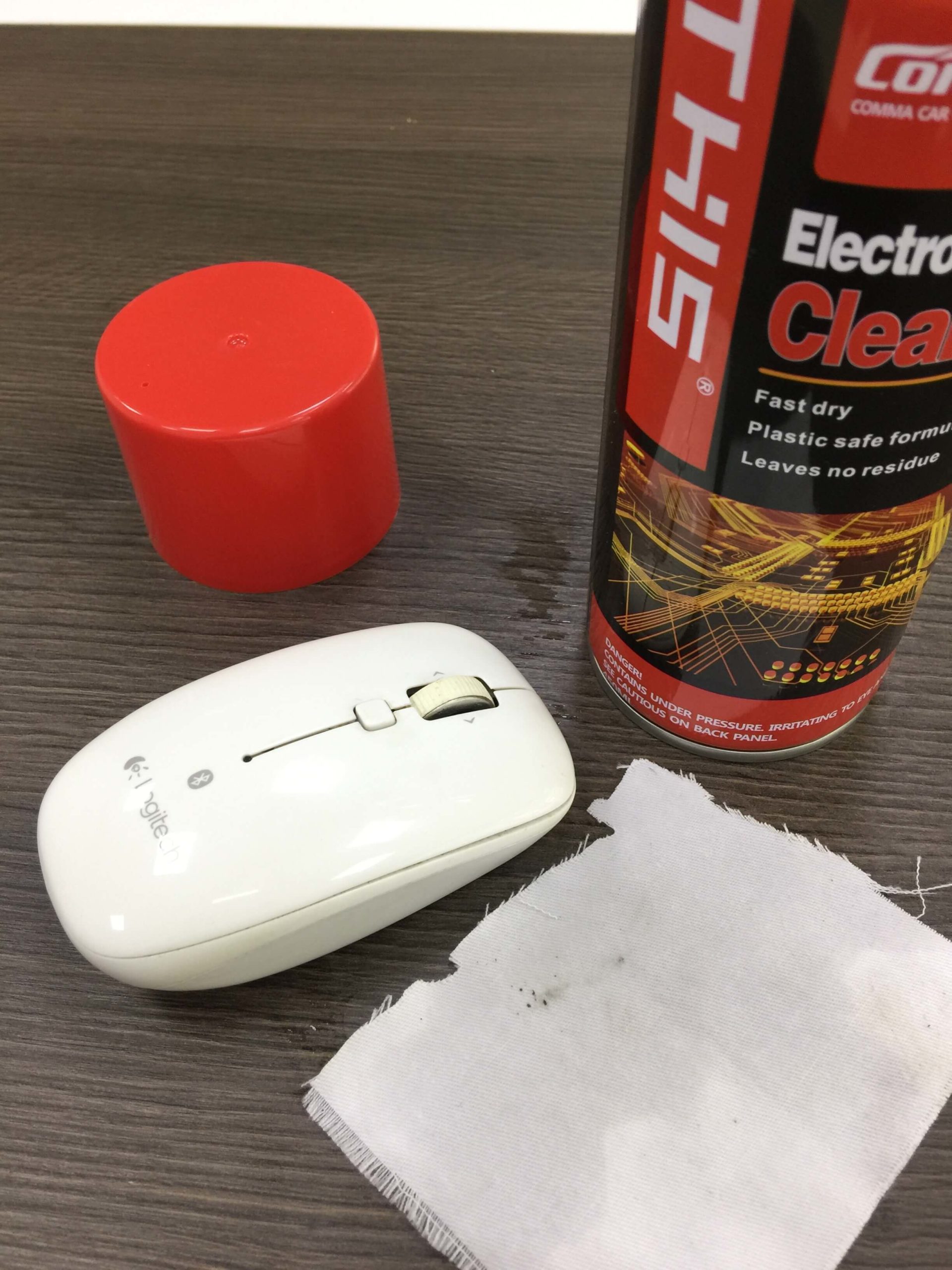 electrical contact cleaner on car battery